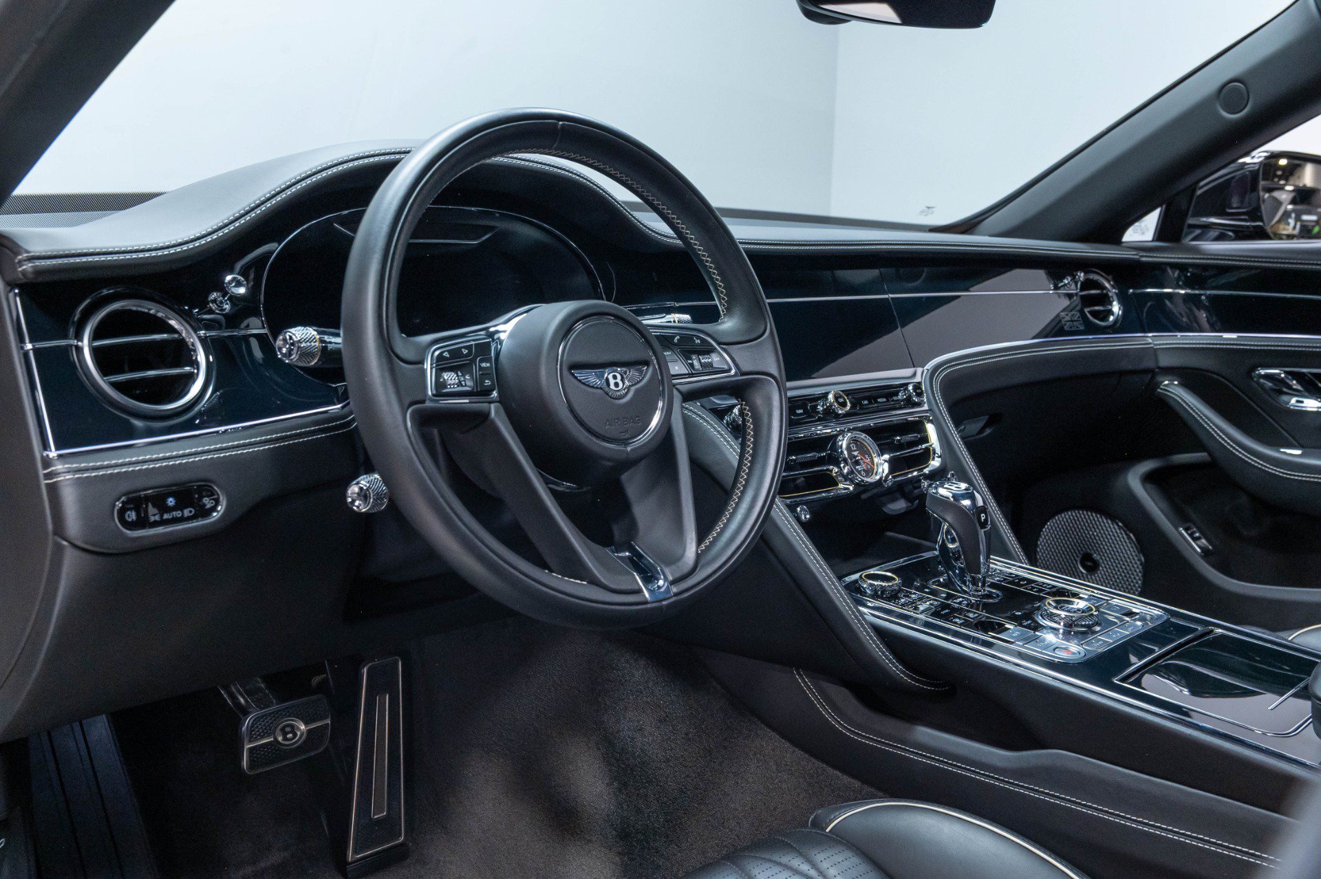 Used 2020 Bentley Flying Spur W12 AWD/4WD image 17