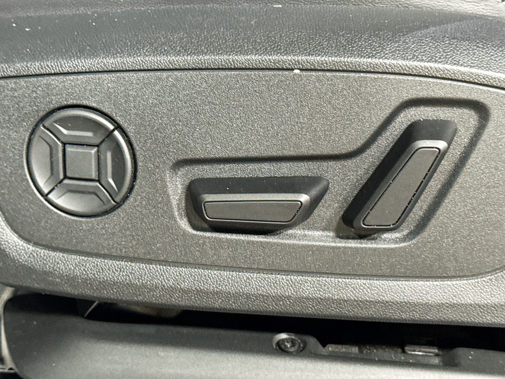 Used 2024 Audi Q3 2.0T Premium Plus image 25