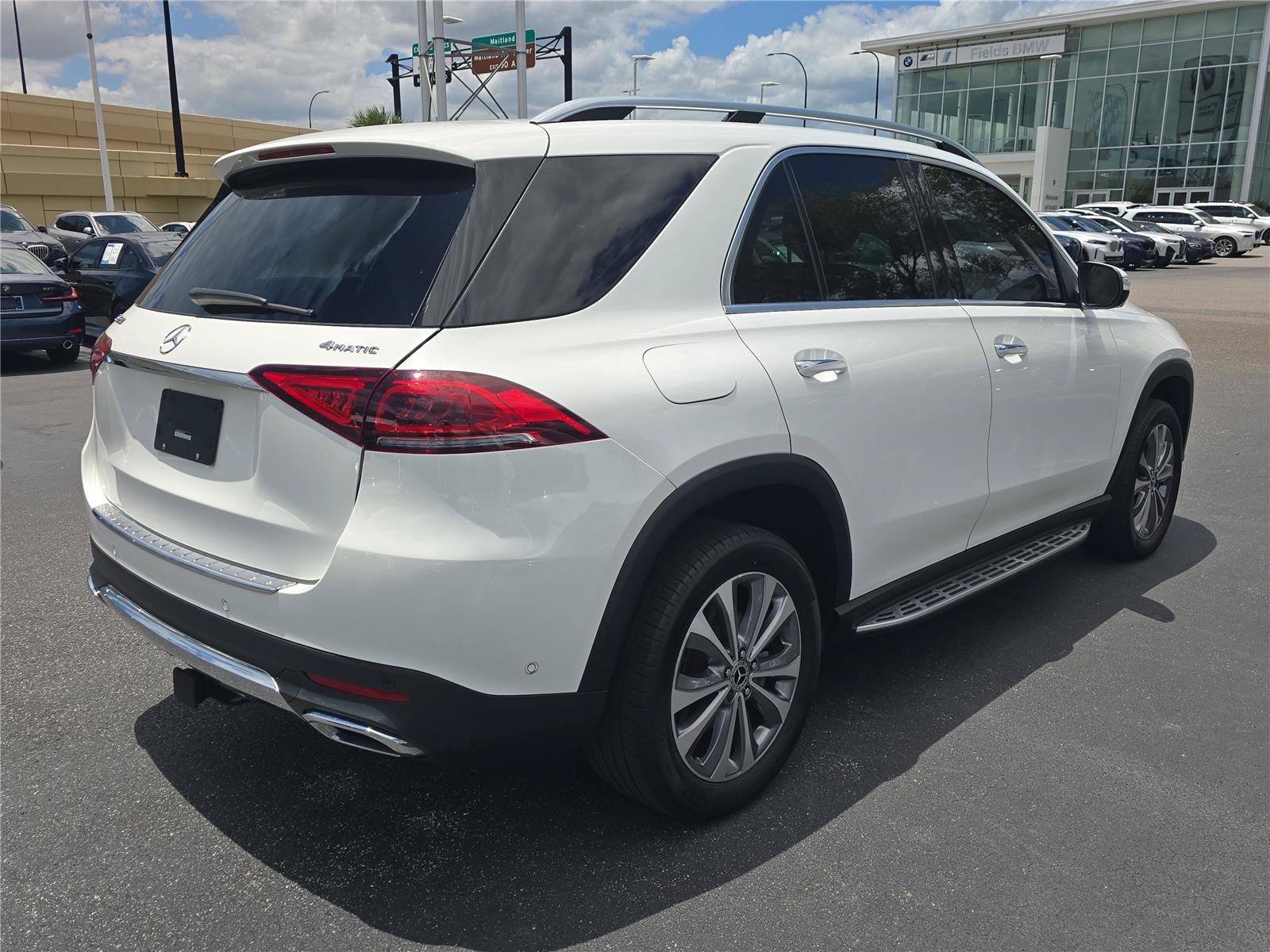 Used 2023 Mercedes-Benz GLE 350 4MATIC w/ Premium Package image 3