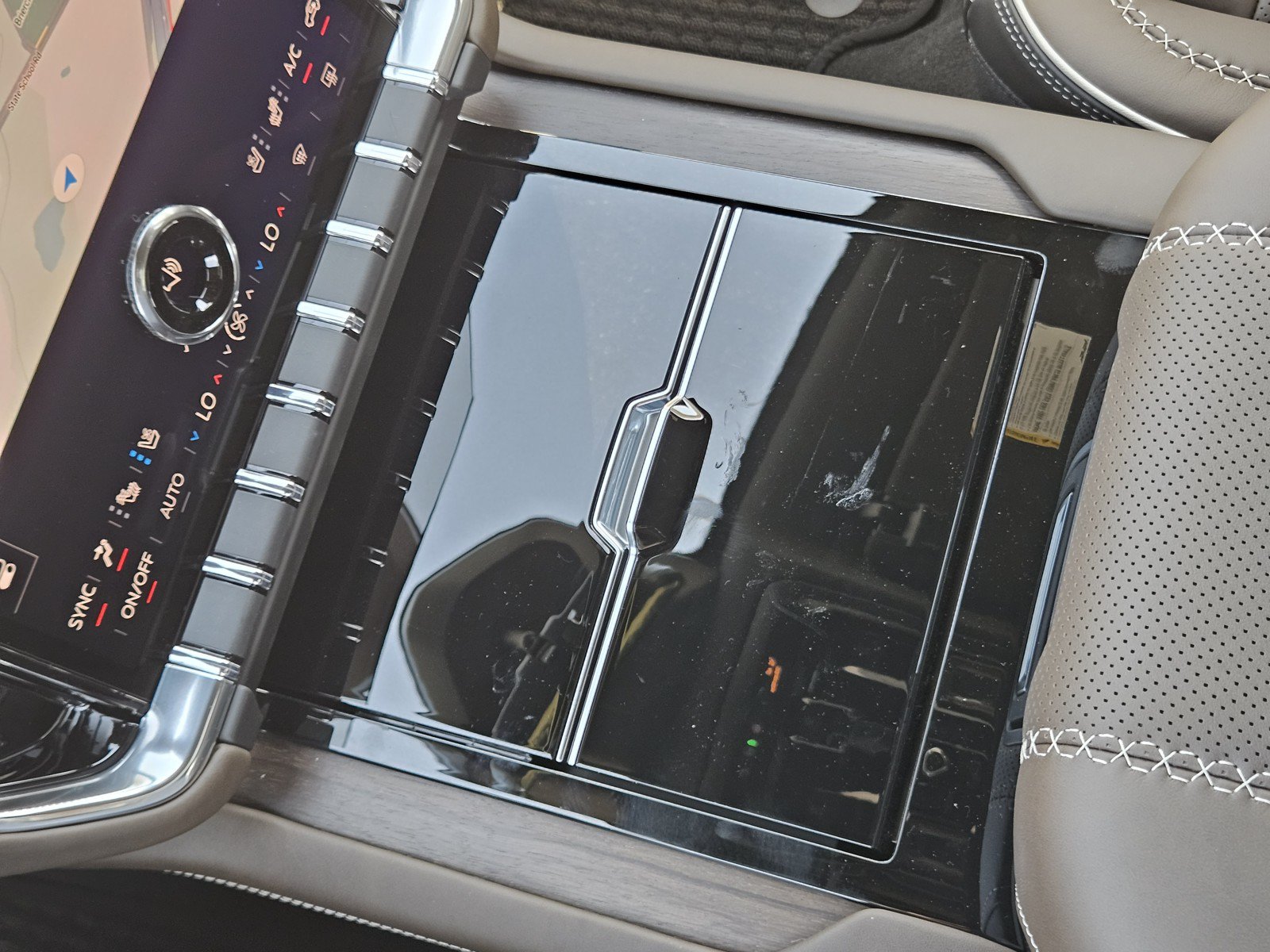 New 2027 GMC Yukon XL Denali Ultimate AWD/4WD image 15