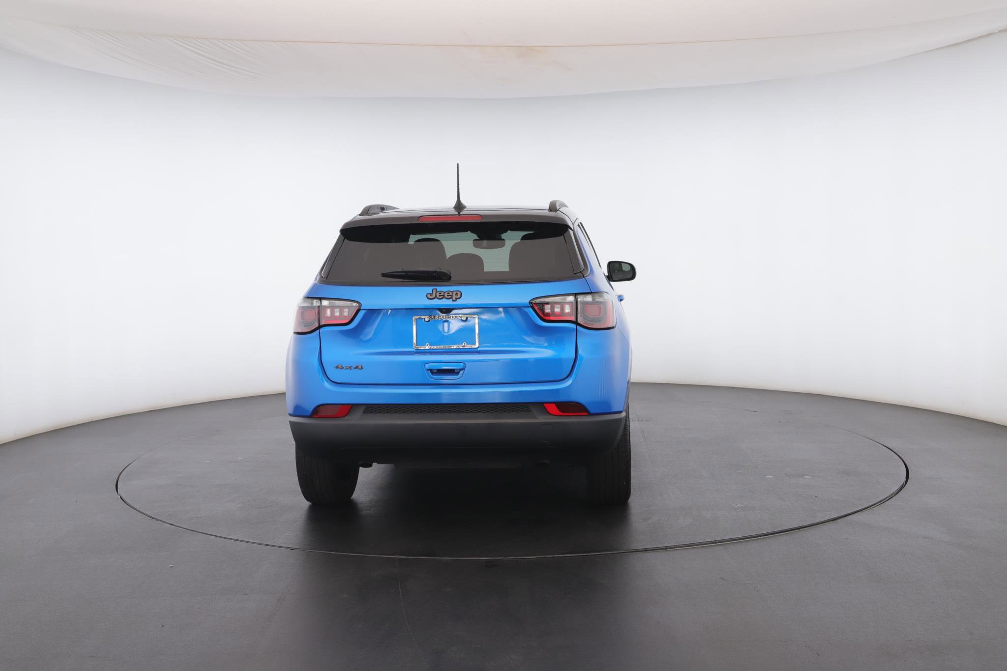 Used 2024 Jeep Compass Latitude w/ Sun and Sound Group image 26