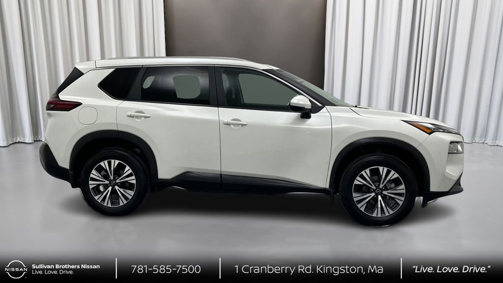 Certified 2022 Nissan Rogue SV w/ SV Premium Package image 4