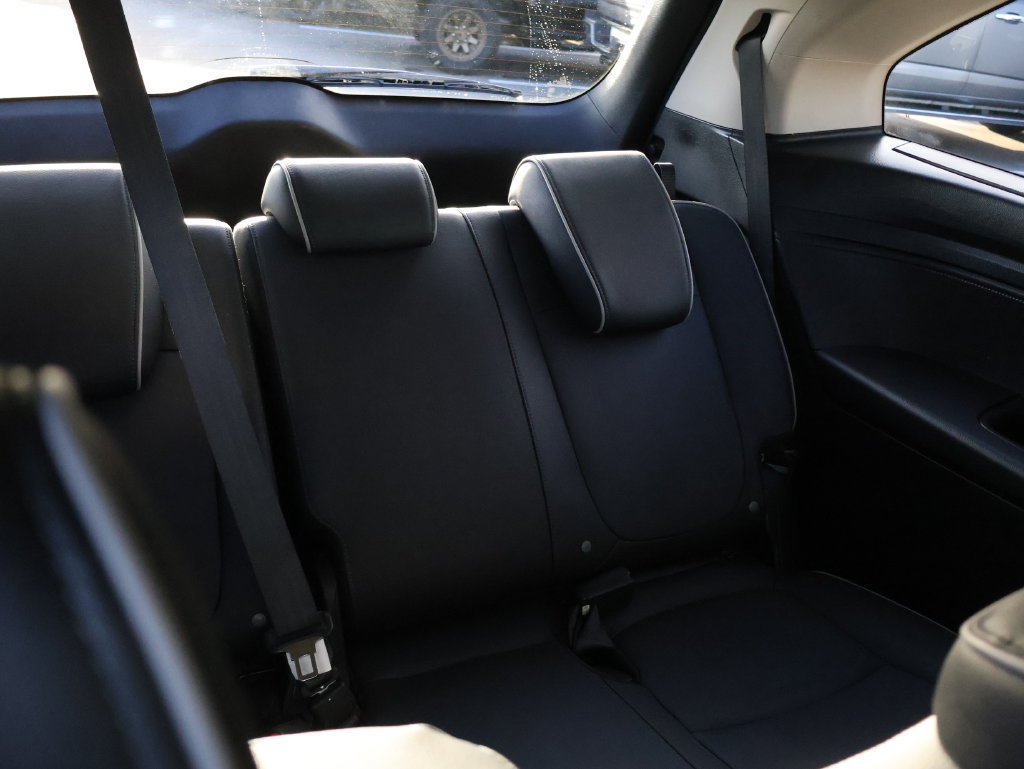 Certified 2025 Honda Odyssey Touring image 13