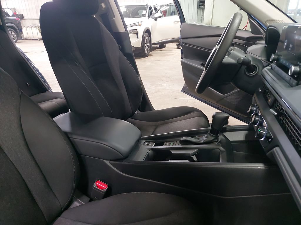 Used 2024 Honda Accord EX image 10