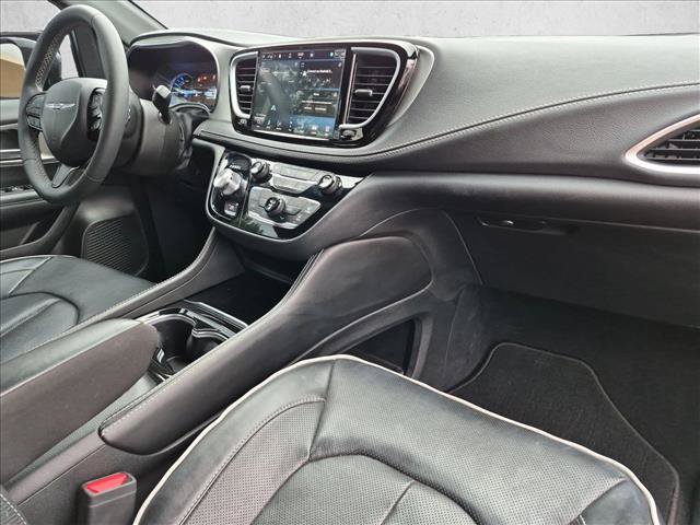 Used 2023 Chrysler Pacifica Limited w/ S Appearance Package FWD image 23