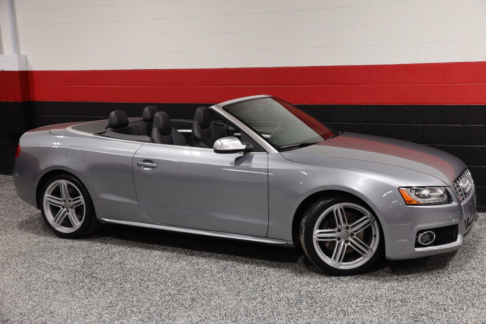 Used 2011 Audi S5 Prestige w/ Prestige Pkg image 2