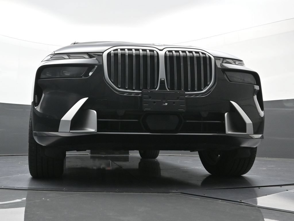 Used 2024 BMW X7 xDrive40i AWD/4WD image 25