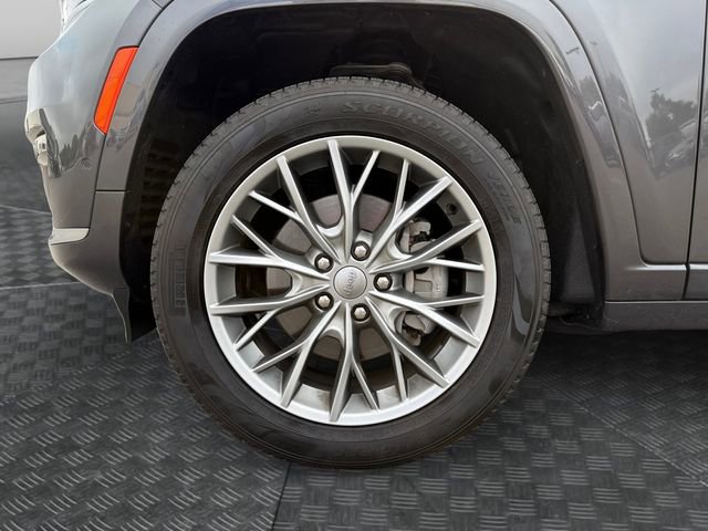 Used 2023 Jeep Grand Cherokee L Summit image 37