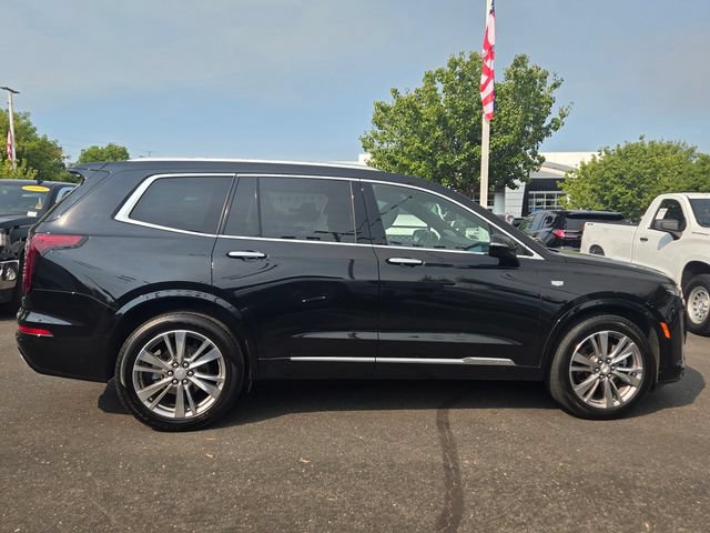 Used 2023 Cadillac XT6 Premium Luxury AWD/4WD image 3