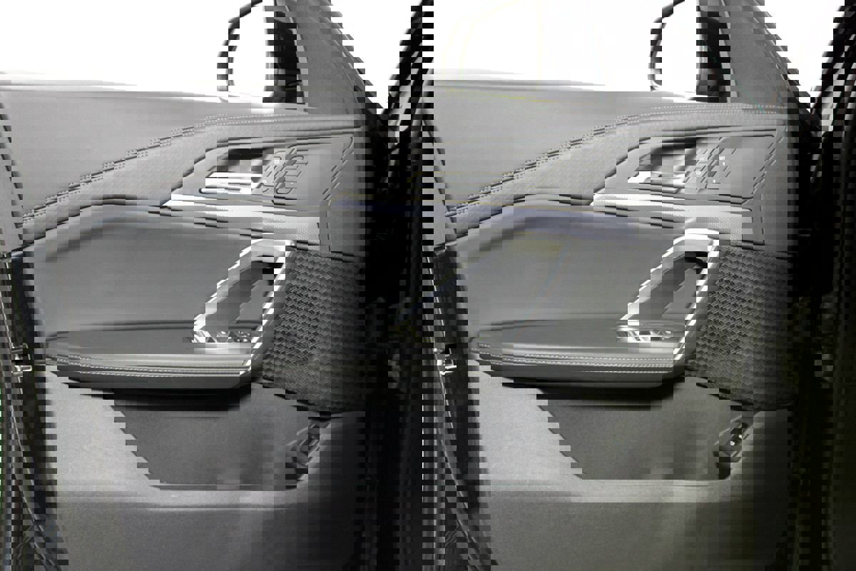 Used 2025 BMW X2 xDrive28i image 35