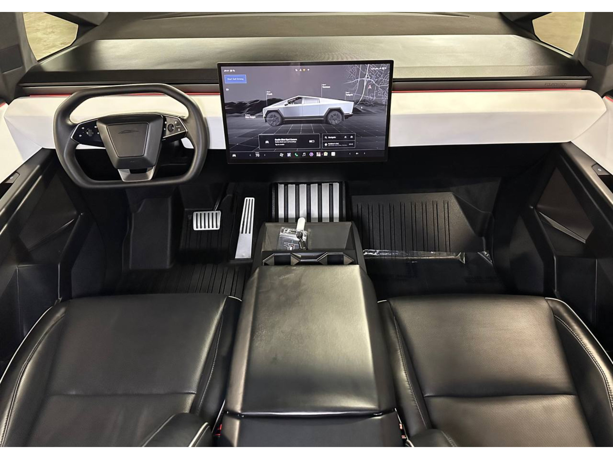Used 2024 Tesla Cybertruck AWD Crew Cab image 21