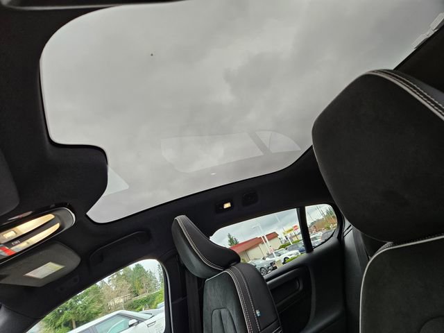 Used 2023 Volvo C40 P8 Recharge Ultimate image 19