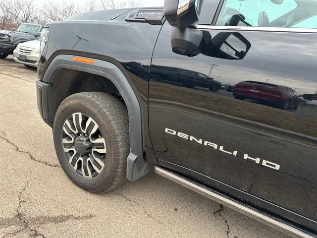 Used 2024 GMC Sierra 2500 Denali Ultimate AWD/4WD image 8