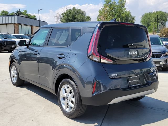 Certified 2025 Kia Soul LX w/ LX Technology Package FWD image 3