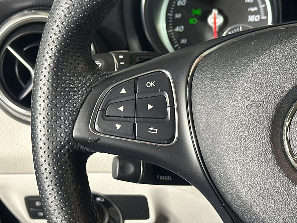 Certified 2020 Mercedes-Benz GLA 250 4MATIC image 25