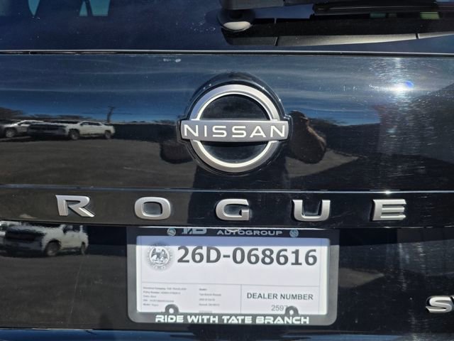 Used 2024 Nissan Rogue SV image 30