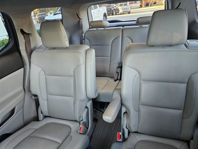 Used 2018 GMC Acadia SLT image 18