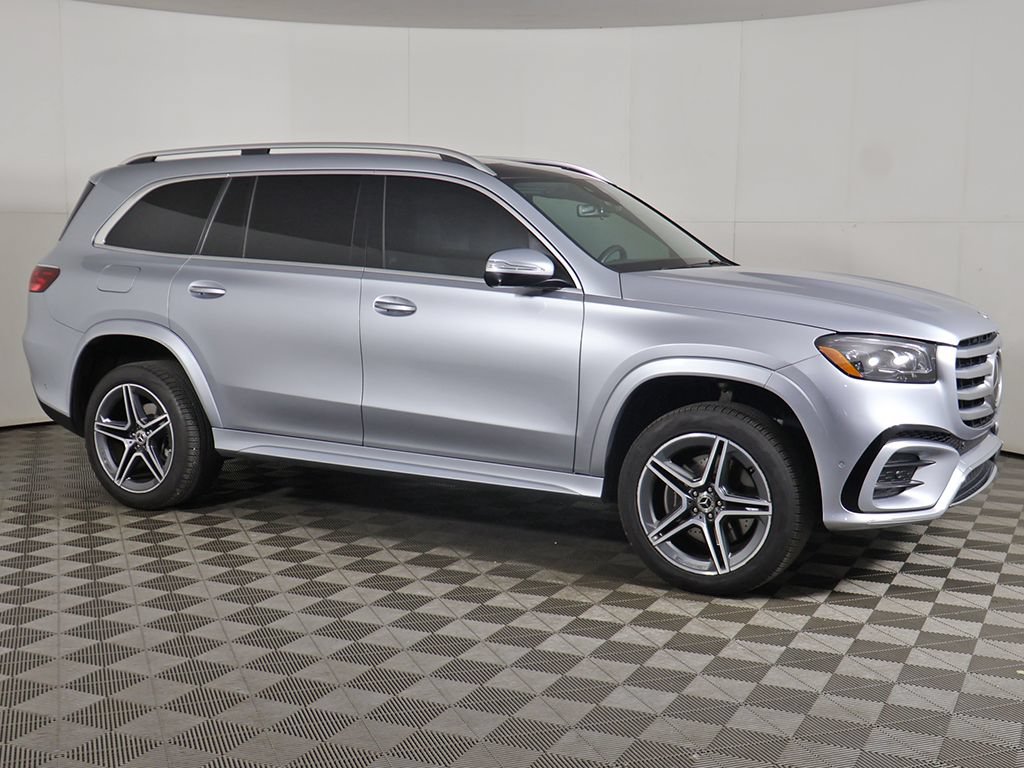 Used 2025 Mercedes-Benz GLS 450 4MATIC w/ AMG Line Exterior image 18