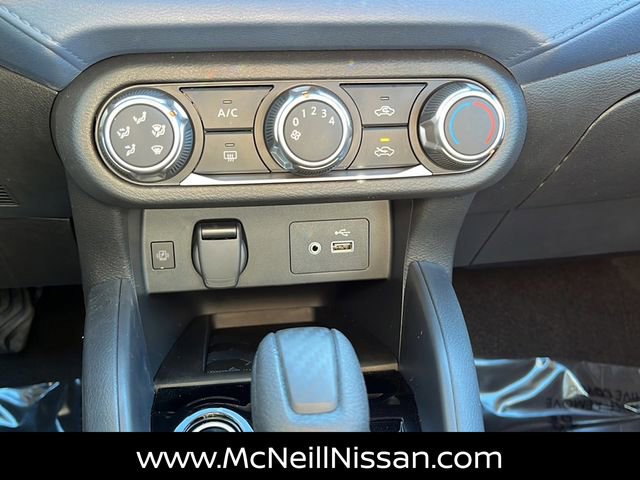 New 2025 Nissan Versa SV image 19