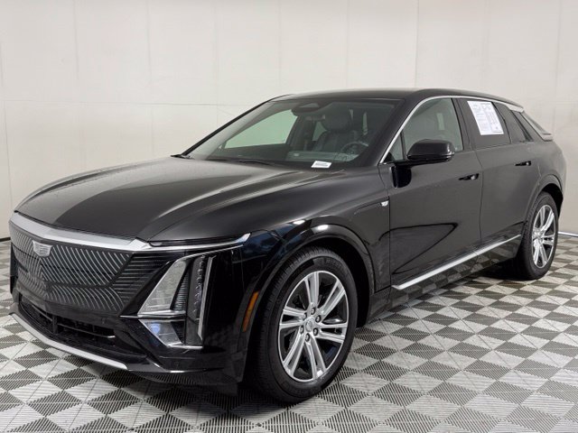 Certified 2024 Cadillac Lyriq Tech w/ Driver Assist Package RWD image 2