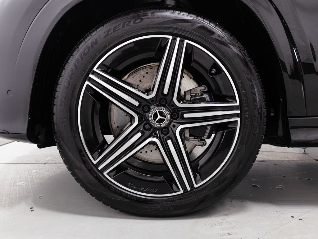 Used 2025 Mercedes-Benz GLE 450e 4MATIC image 38