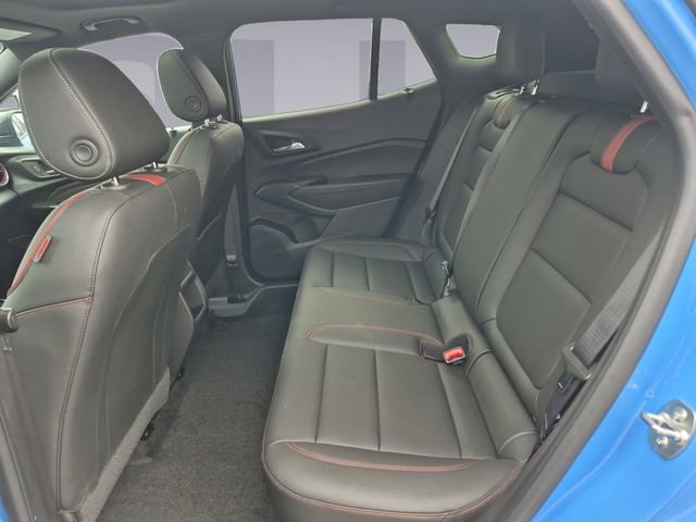 Used 2024 Chevrolet Trax RS w/ Sunroof Package image 16