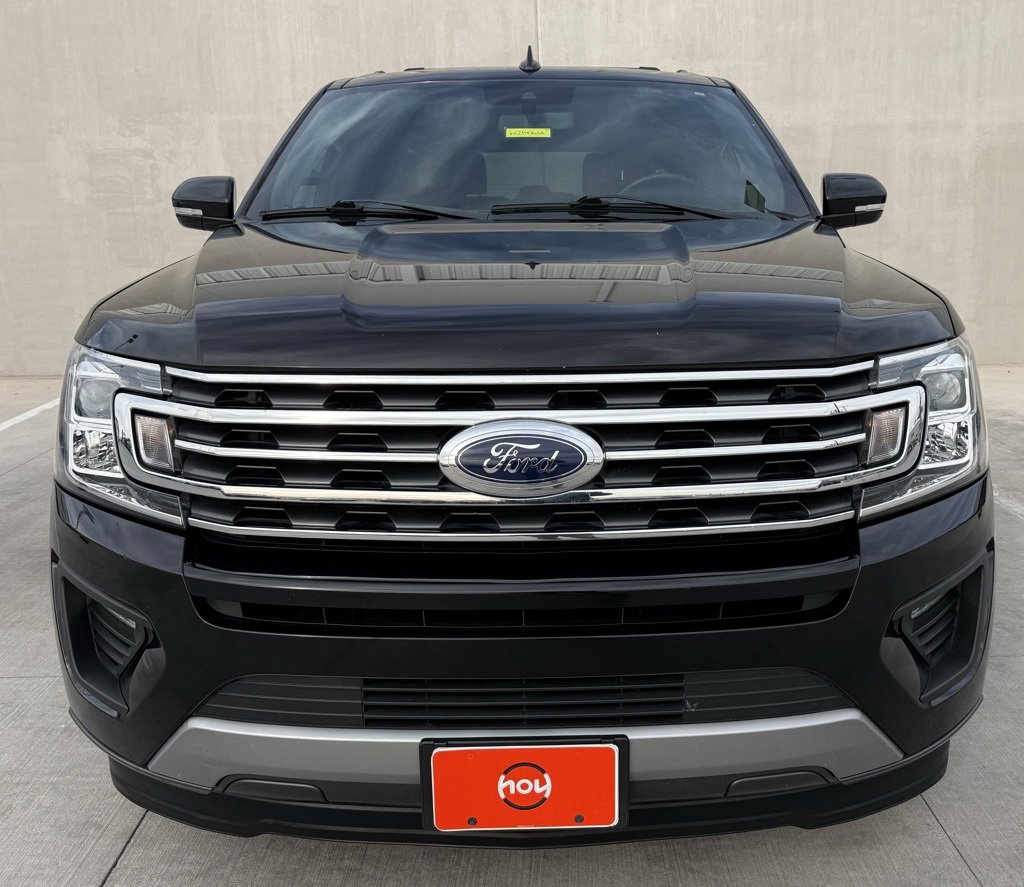 Used 2021 Ford Expedition Max XLT image 2