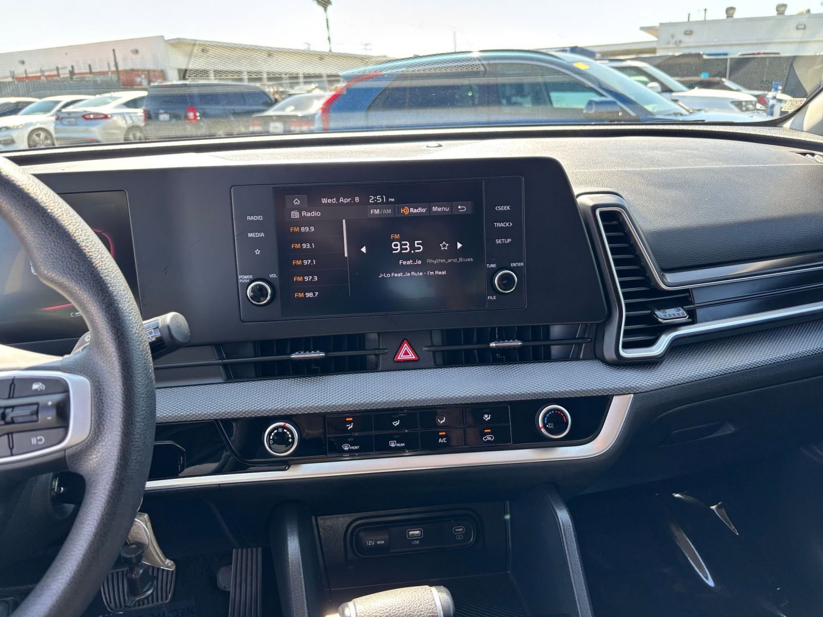 Used 2025 Kia Sportage LX FWD image 17