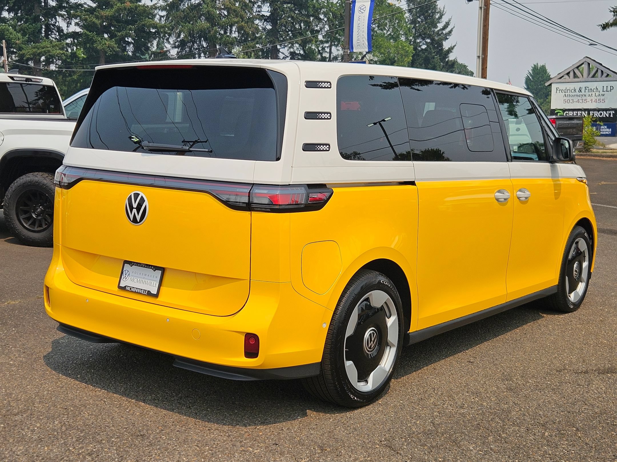 New 2025 Volkswagen ID. Buzz Pro S RWD image 5
