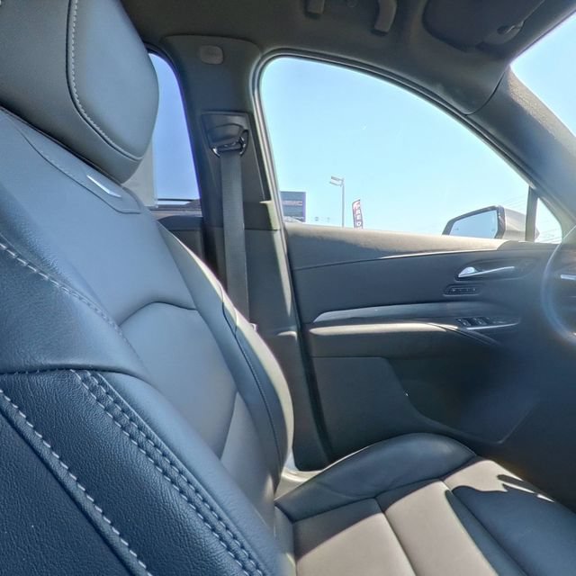 Used 2025 Cadillac XT4 Premium Luxury AWD/4WD image 31