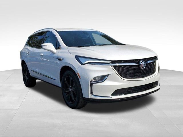 Used 2024 Buick Enclave Essence w/ Sport Touring Edition FWD image 7