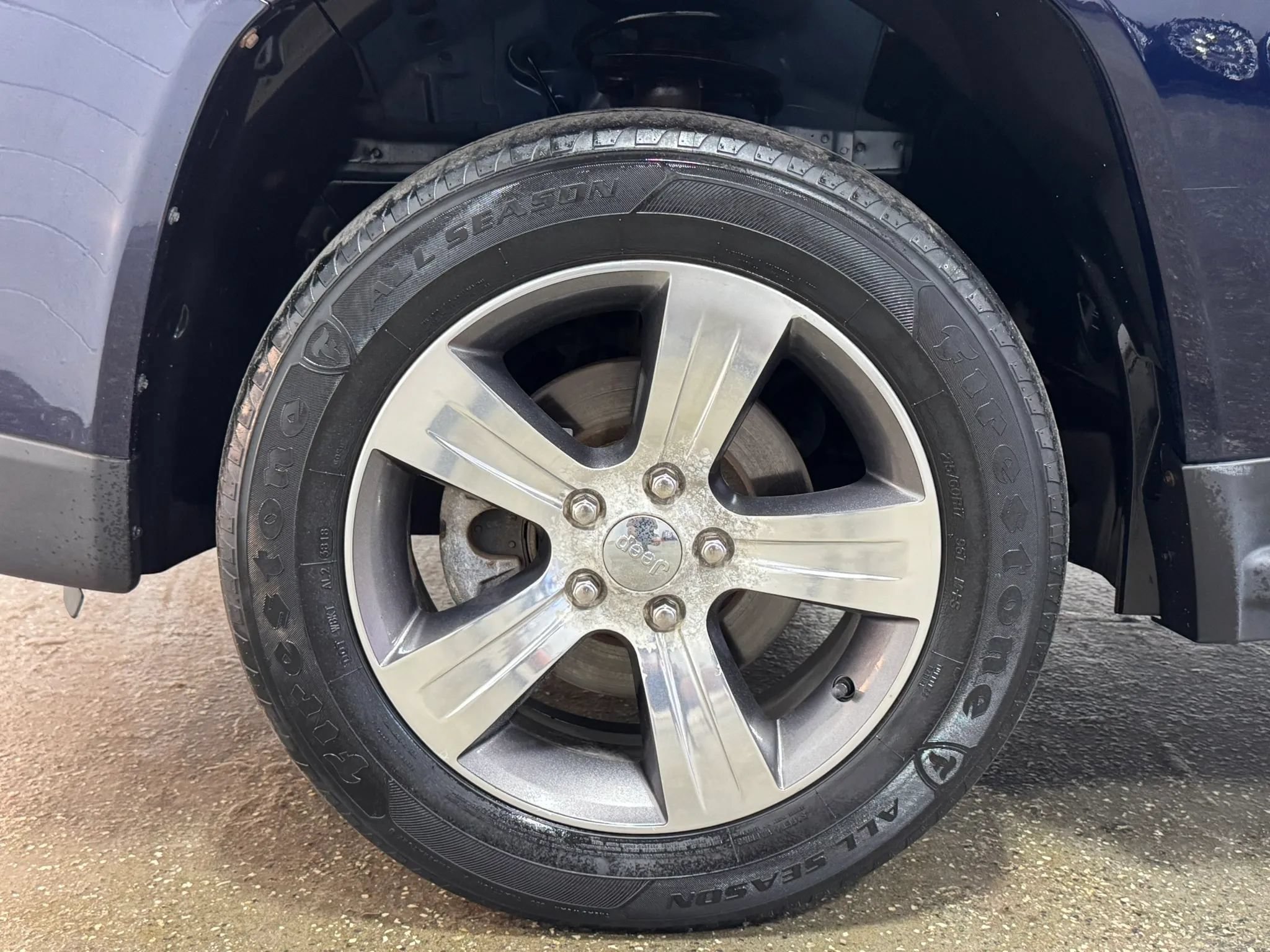 Used 2017 Jeep Compass High Altitude FWD image 28