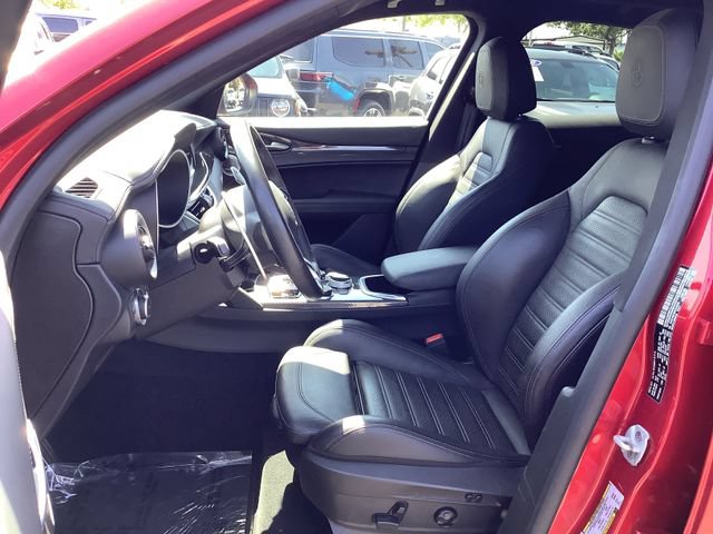 Used 2022 Alfa Romeo Stelvio Quadrifoglio w/ Active Assist Plus Package AWD/4WD image 8