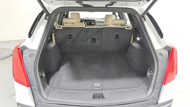 Used 2018 Cadillac XT5 Base w/ LPO, Wheel Lock Package image 20