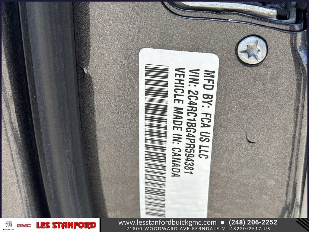Used 2023 Chrysler Pacifica Touring-L FWD image 20