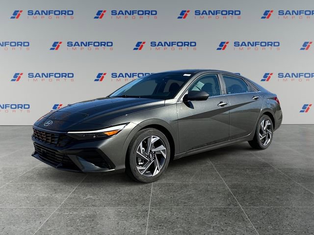Used 2024 Hyundai Elantra SEL w/ Convenience Package image 1