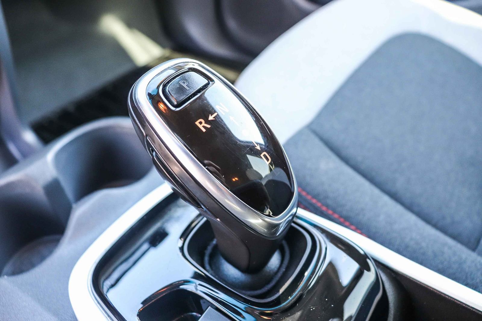 Used 2021 Chevrolet Bolt LT FWD image 24