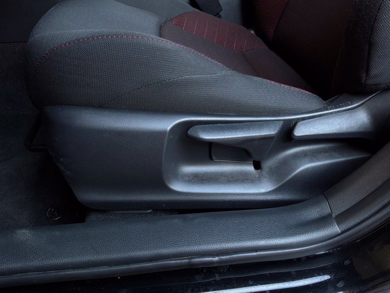Used 2024 Toyota Corolla Sedan FWD image 11