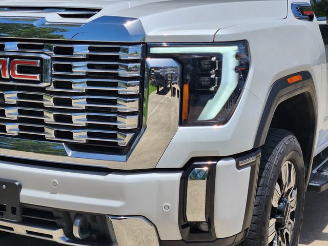 Used 2024 GMC Sierra 2500 Denali w/ Denali Reserve Package AWD/4WD image 10