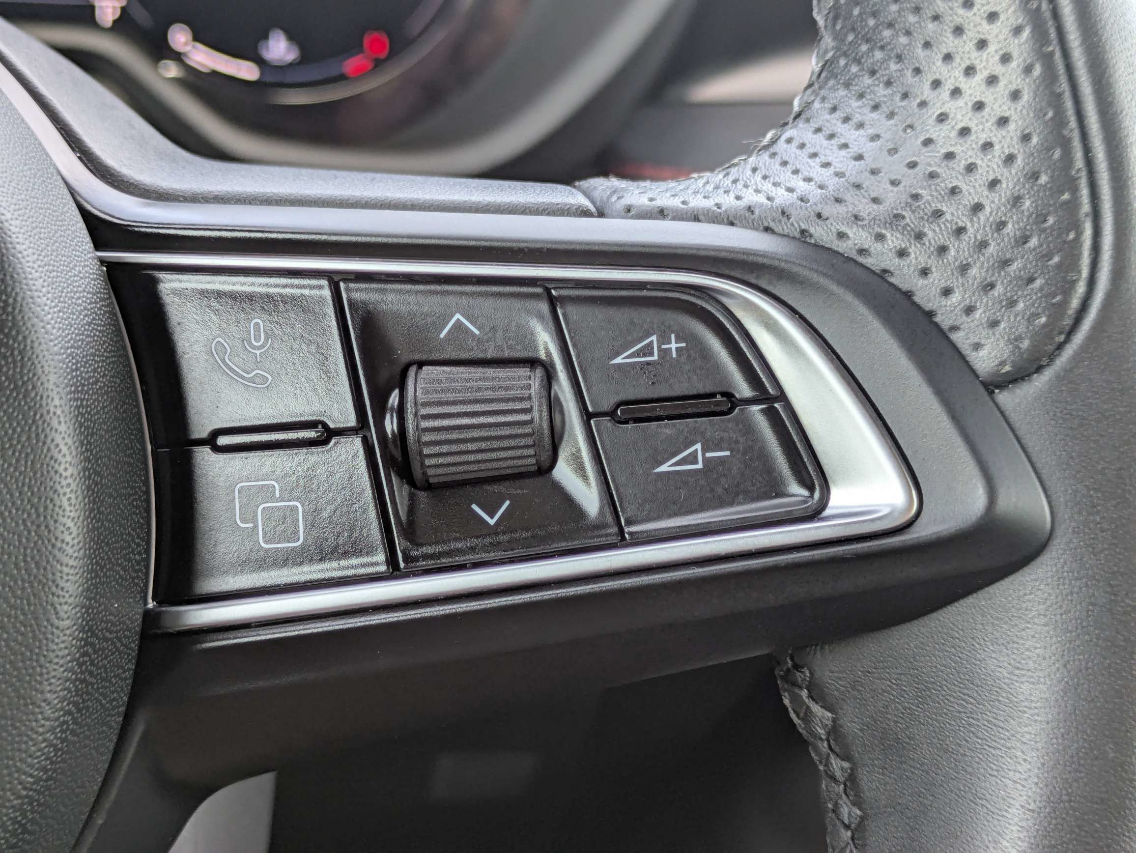 Used 2025 Dodge Hornet GT w/ GT Plus Package AWD/4WD image 32
