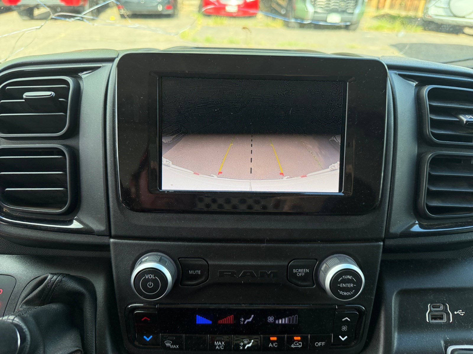 Used 2023 RAM ProMaster 3500 FWD image 27