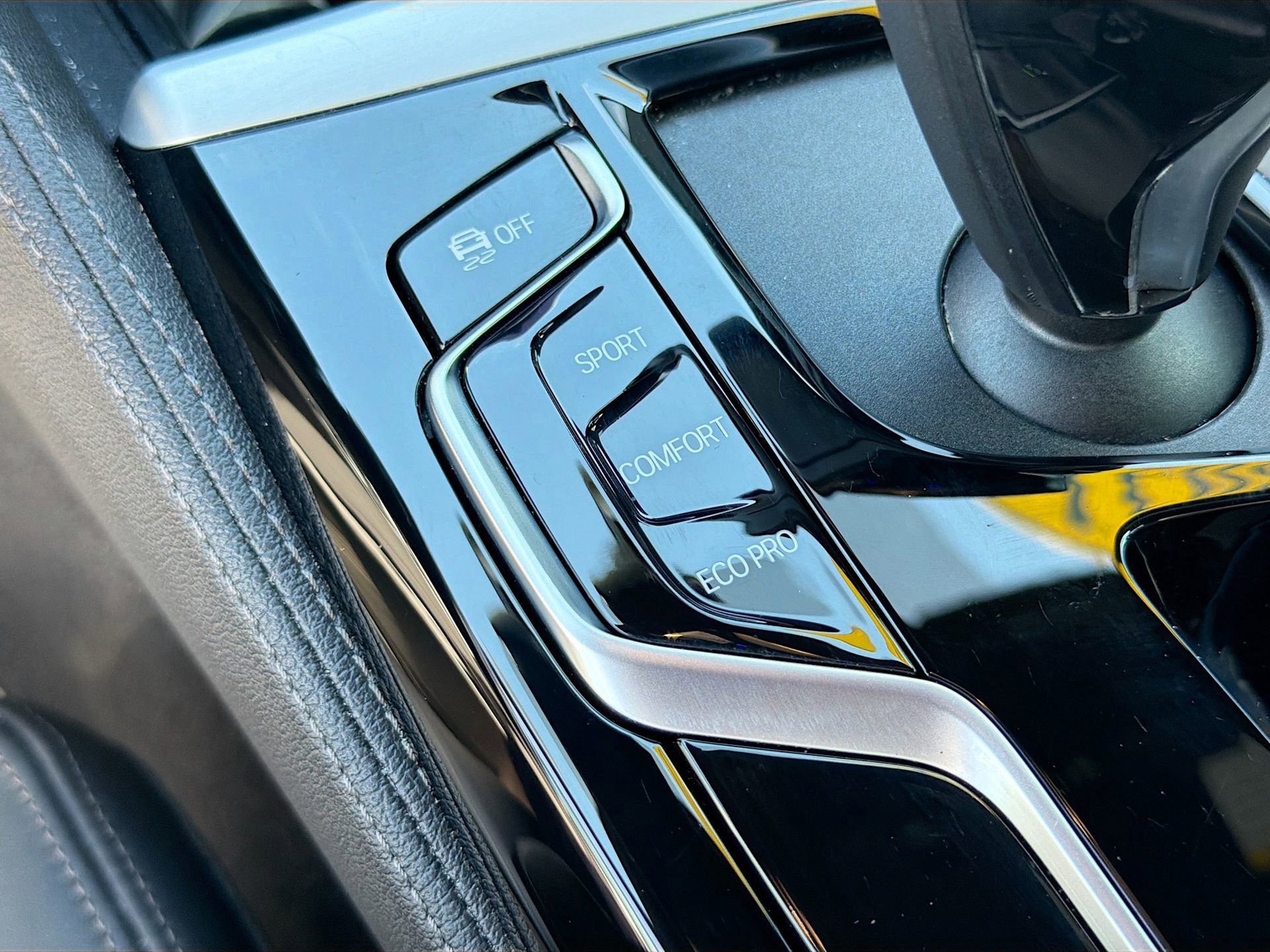 Used 2021 BMW 530i w/ M Sport Package image 31