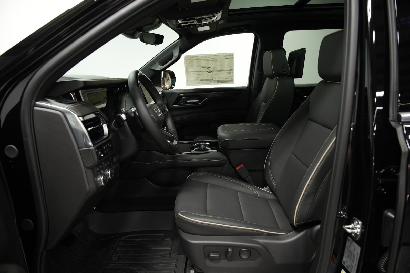 New 2026 GMC Yukon XL Elevation w/ Elevation Premium Package AWD/4WD image 31