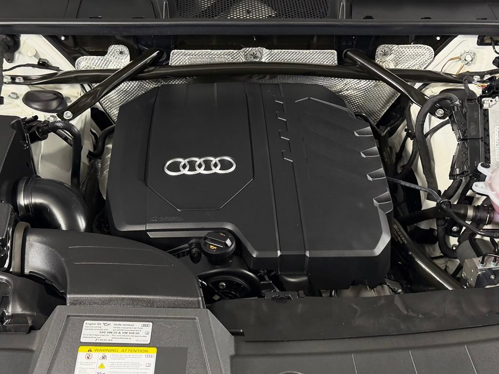 Used 2023 Audi Q5 2.0T Premium Plus w/ Premium Plus Package AWD/4WD image 32