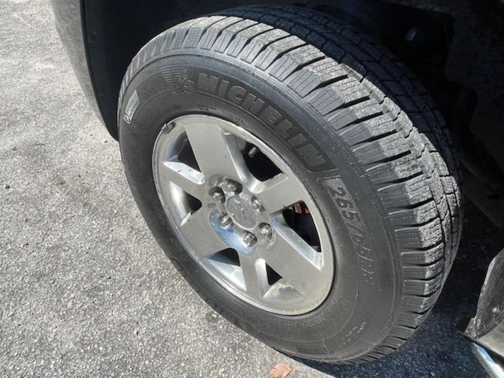 Used 2007 GMC Yukon XL Denali image 16