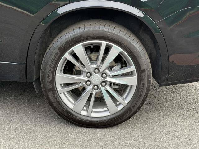 Used 2024 Cadillac XT6 Premium Luxury w/ LPO, Floor Liner Package AWD/4WD image 10