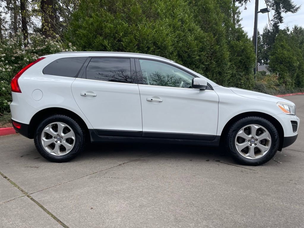 Used 2013 Volvo XC60 3.2 Premier Plus image 3