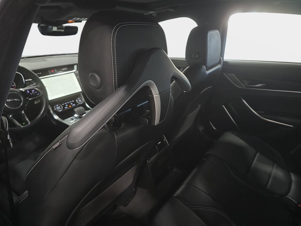 Used 2023 Jaguar XF R-Dynamic SE AWD/4WD image 13