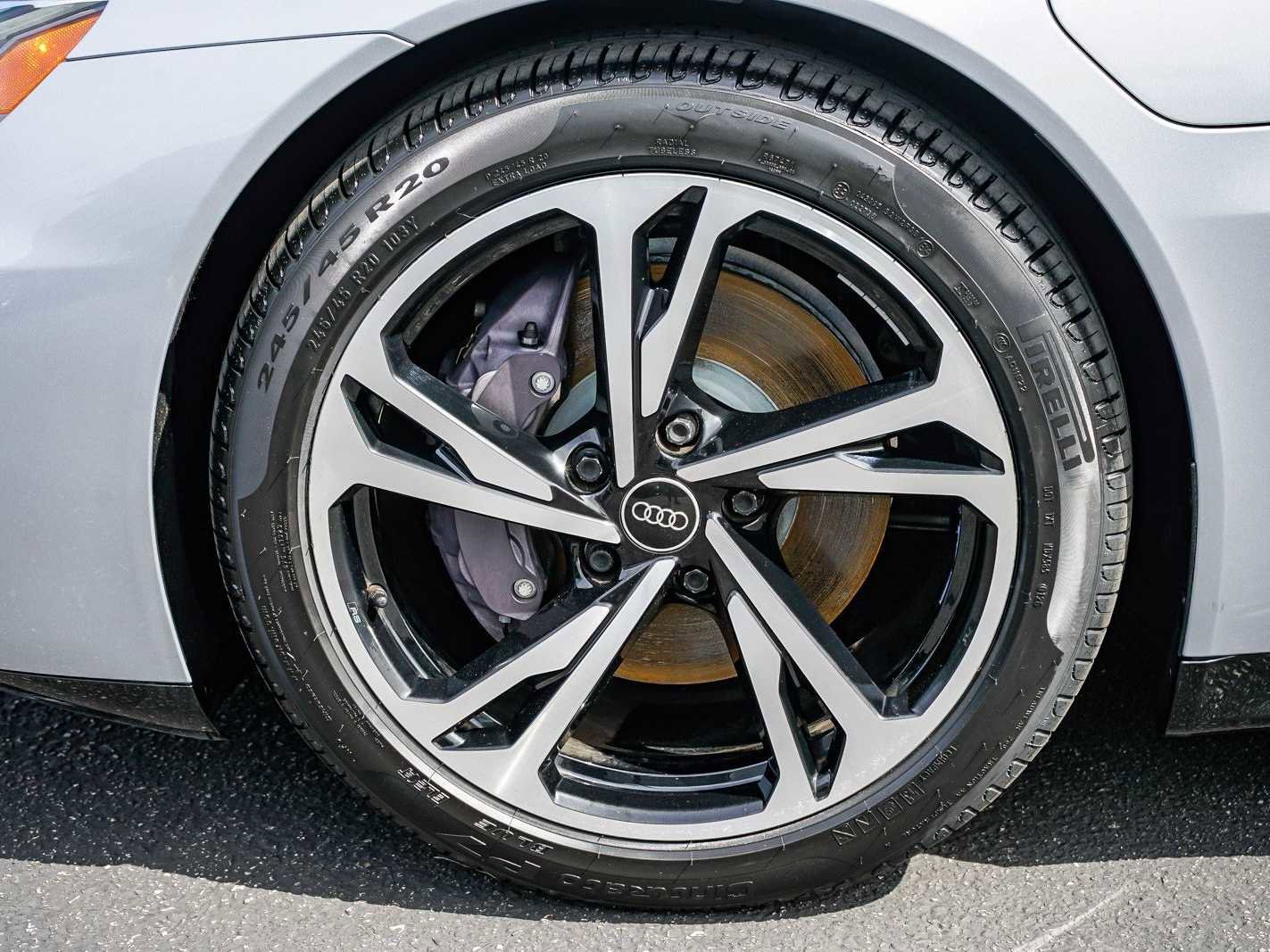 Used 2022 Audi e-tron GT Premium Plus image 9