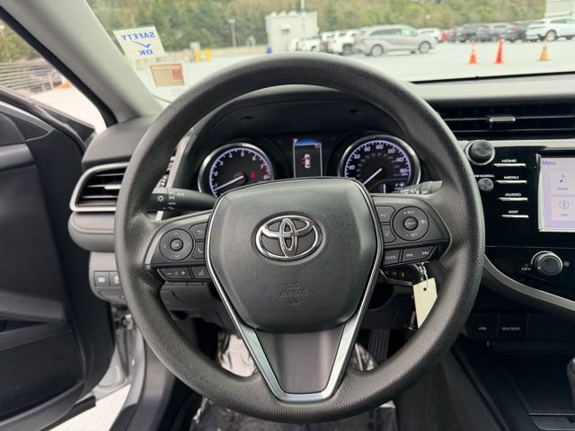 Used 2020 Toyota Camry LE image 14
